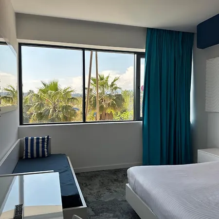 Hotel Marineland 3*